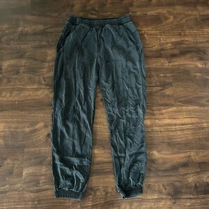 Lululemon Mat To Street Pant 
Charcoal Grey 
Size 10